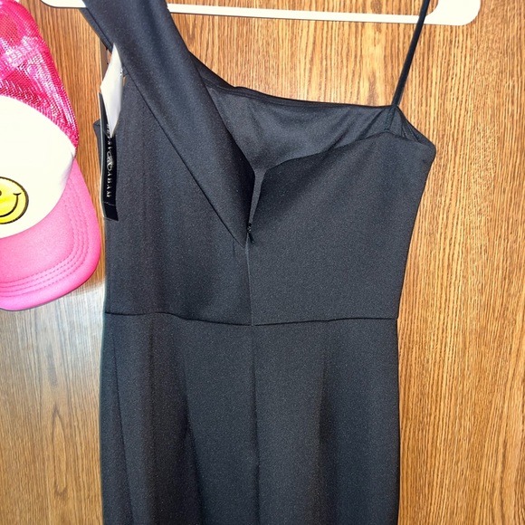 NWT Betsy & Adam Lord and Taylor Black Formal along Maxi dress size 4 - Picture 8 of 8